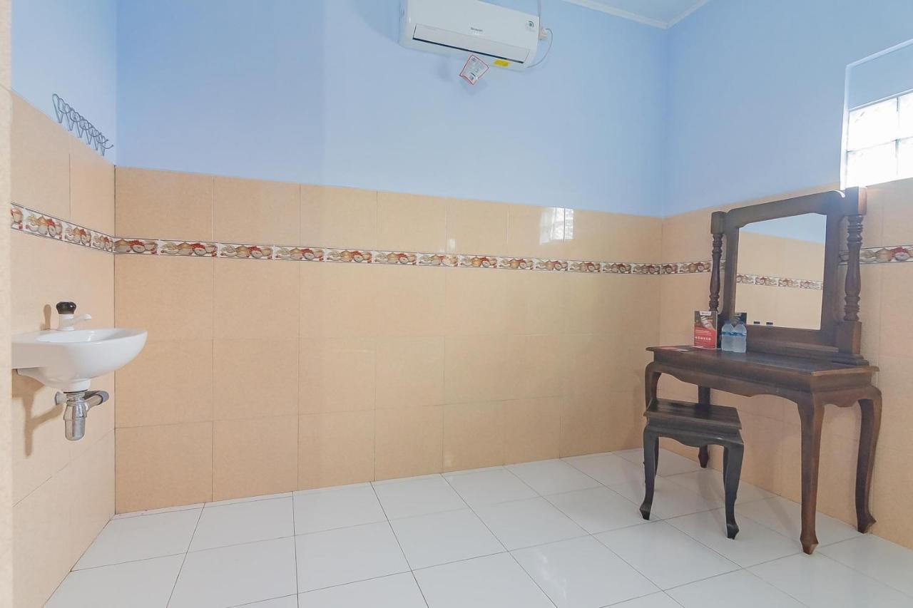 Reddoorz Syariah @ Tambak Mekar Street Subang Hotel Djalantjagak ภายนอก รูปภาพ