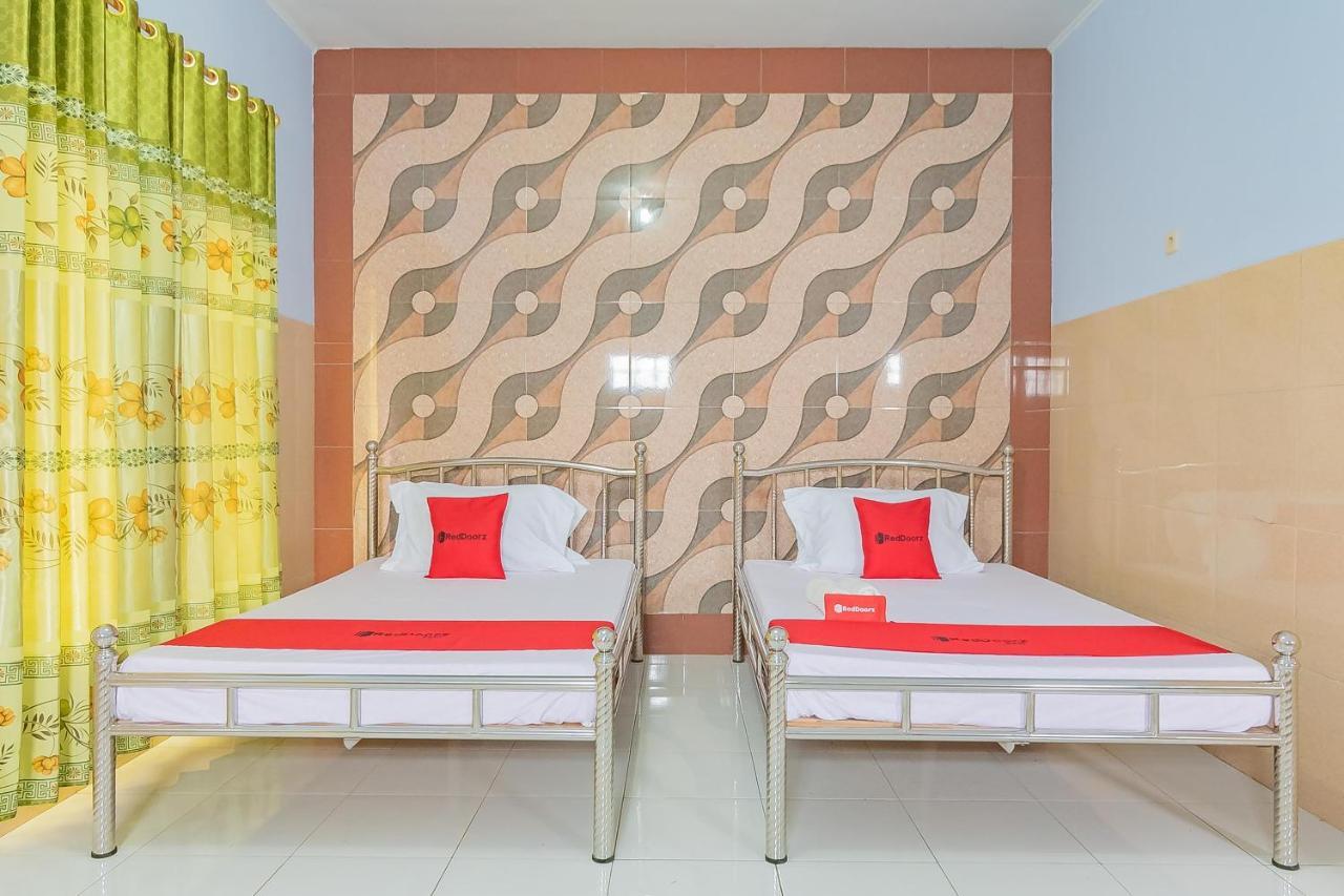 Reddoorz Syariah @ Tambak Mekar Street Subang Hotel Djalantjagak ภายนอก รูปภาพ