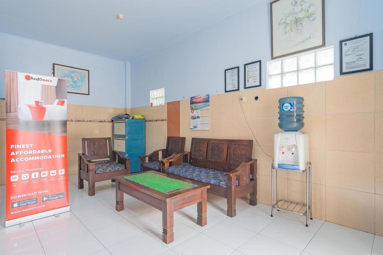 Reddoorz Syariah @ Tambak Mekar Street Subang Hotel Djalantjagak ภายนอก รูปภาพ